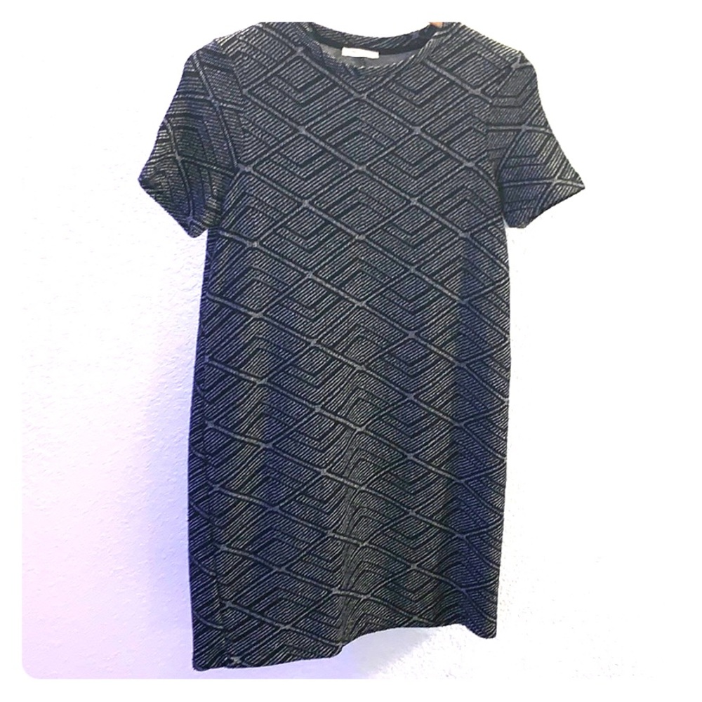 Black and Gray Patterned Shift Dress